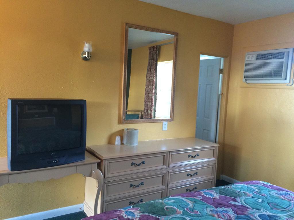 Shangri La Motel Окала Экстерьер фото